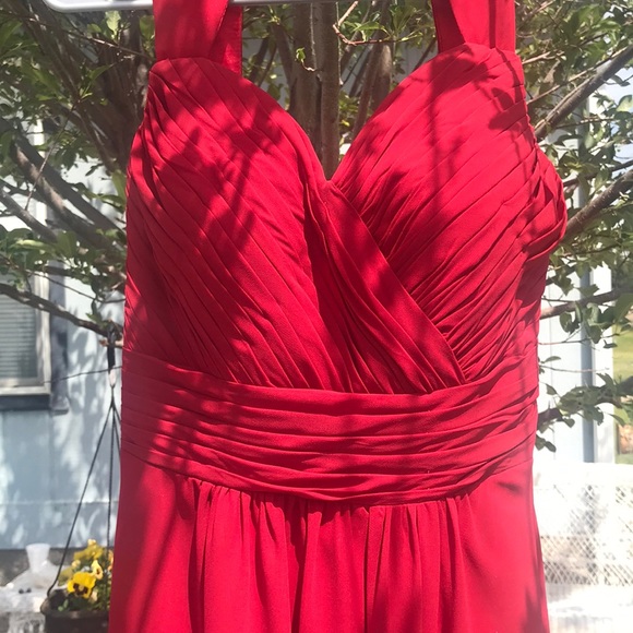 Dress - Picture 3 of 3